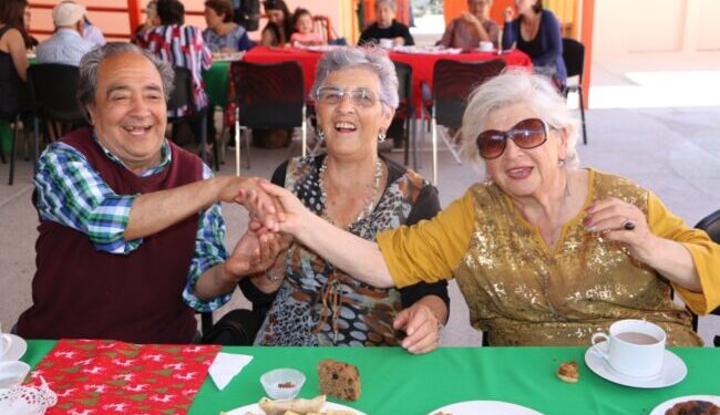 Conmemoran el Día del Adulto Mayor en Clínica de Geriatría CDMX