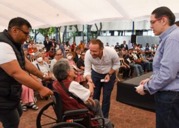 Entrega alcalde Santiago Taboada apoyos económicos a personas con discapacidad permanente y/o enfermedades crónico-degenerativa