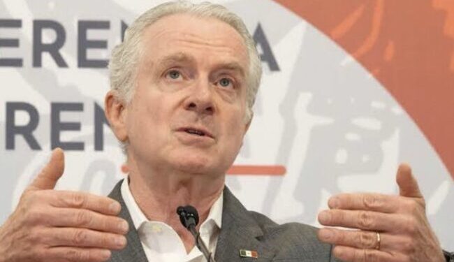 Creel se baja de la contienda presidencial por el Frente Amplio