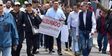 Vecinos “clausuran” obra del INVI en Alcaldía GAM