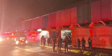 Mercado Álamos trabajará tras incendio controlado