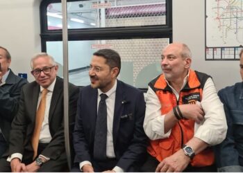 Diputados de Morena en el Congreso de la Ciudad de México se congratularon por la renuncia formal del diputado Jorge Gaviño a la bancada del PRD y convertirse en legislador sin partido. FOTO: X / Jorge Gaviño