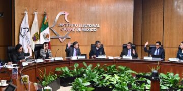 No sólo los aspirantes de Morena a la candidatura para la Jefatura de Gobierno de la Ciudad de México, pero sí en especial para ellos que ya están con su convocatoria para la selección de quien los represente: ahora sí tendrán que cuidarse más de cumplir las normas electorales. FOTO: IECM