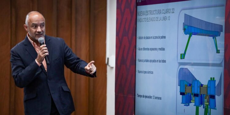 Martí Batres, jefe de Gobierno, informó que se desmontará una trabe (el “claro 22”) entre las estaciones Zapotitlán y Nopalera del tramo elevado de la Línea 12 del Metro para reconstruirla a fin de preservar los niveles más altos de seguridad estructural que se requieren. FOTO: GCDMX