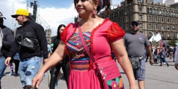 Brugada pide licencia para buscar candidatura de Morena