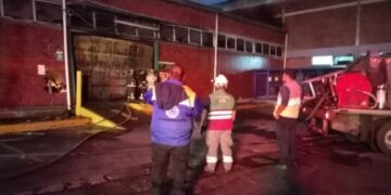 Incendio en GAM consume almacén de medicamentos del IMSS