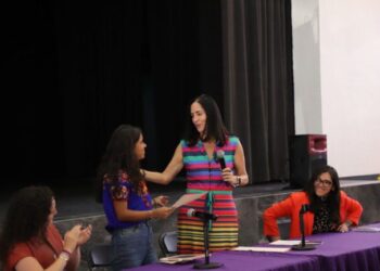 En el marco del Día Naranja, Lía Limón encabezó el taller “Mercado Libre de Violencia”