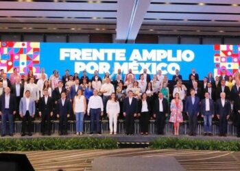 Salvo que ocurra algo totalmente imprevisto, el PAN terminará poniendo a quien abandere al Frente Amplio por la Ciudad de México a la Jefatura de Gobierno, así como otras tres candidaturas a las gubernaturas que estarán en disputa el próximo año; al PRI le tocarán otras cuatro, y al PRD solamente una. FOTO: X / Frente Amplio