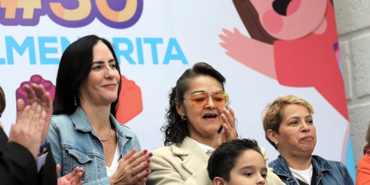 La alcaldesa de Alcaldía Álvaro Obregón Lía Limón y aspirante de la oposición a la Jefatura de Gobierno de la CDMX cumplió un año antes de la meta fijada que originalmente era de tres años, para reabrir 30 Estancias Infantiles a lo largo de la demarcación territorial. FOTO: Alcaldía ÁO