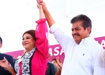 El Congreso de la Ciudad de México aprobó una licencia por 14 días al alcalde de Gustavo A. Madero, Francisco Chíguil, para ausentarse del cargo, pues desde la semana pasada se sumó a la campaña de Clara Brugada en busca de la candidatura de Morena para la Jefatura de Gobierno de la CDMX. FOTO: X / Brugada