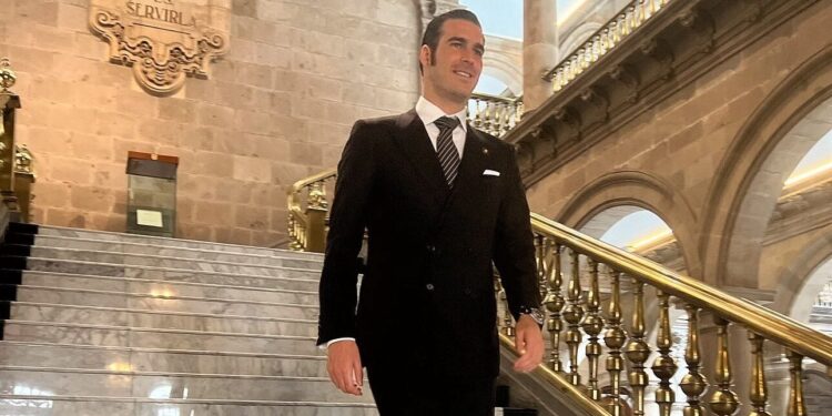 El aspirante de Morena a la candidatura para la Jefatura de Gobierno de la CDMX, Miguel Torruco, aseguró que se está ante la oportunidad para los jóvenes de demostrar que hay la capacidad para gobernar la capital del país. El aspirante de Morena a la candidatura para la Jefatura de Gobierno de la CDMX, Miguel Torruco, aseguró que se está ante la oportunidad para los jóvenes de demostrar que hay la capacidad para gobernar la capital del país. FOTO: X / Miguel Torruco