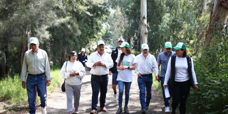 En una postura que pareció dual, entre aspirante a la Jefatura de Gobierno y titular de la PAOT, Mariana Boy se reunió con integrantes de los pueblos originarios de San Juan Ixtayopan, en Tláhuac, a quienes les ofreció: “Cuenten conmigo para tener un ejido más sustentable y productivo”. FOTO: PAOT