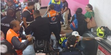 Este martes, se registró un accidente en la estación Polanco de la Línea 7 del Metro en unas de las escaleras eléctricas, lo que ocasionó siete personas lesionadas, que de inmediato fueron atendidas por los servicios de emergencia. FOTO: @MiguelPenaflor