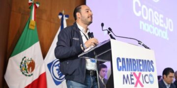 Marko Cortés felicita a Taboada por pedir licencia