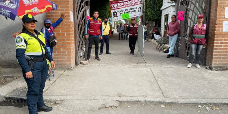 Proteger la integridad física, así como garantizar la seguridad de asistentes y espectadores al Festival Internacional de Día de Muertos (FIDDEM) Tláhuac 2023, es eje prioritario para la administración local que encabeza, afirmó la edil en esa demarcación territorial, Berenice Hernández Calderón.   FOTOS: Alcaldía Tláhuac