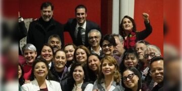 Dolores Padierna, esposa de René Bejarano, otrora ‘líder máximo’ del movimiento urbano-popular, competirá de nueva cuenta por la Cuauhtémoc. FOTO: X / Sheinbaum