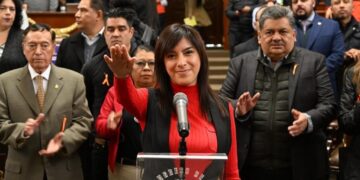 De manera paralela, en el Congreso de la Ciudad de México se le complicaron más las cosas a Godoy, porque rindió protesta la diputada Wesley Chantal Jiménez, suplente de Silvia Sánchez Barrios, del PRI, FOTO: Congreso CDMX