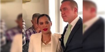 El 31 de julio y 1 de agosto en las entregas de esta columna proyecté el sentir de importantes actores de la oposición en la CDMX, quienes advertían que Sandra Cuevas y Adrián Rubalcava en realidad eran caballos de Troya, infiltrados. FOTO: X / Tomada de video Sandra Cuevas