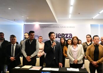 Acusó que, un “grupúsculo” se apropió del partido y por eso la decisión de irse también es de miles de militantes que han formado parte de sus bases de apoyo. FOTO: X / VH Lobo