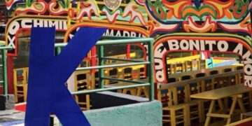 “Si te encuentras una K de #KeniaVa en la Ciudad, recuerda que soy tu voz y ya merecemos una Gran CdMx" “Con seguridad, transporte digno y cero corrupciones”. FOTO: X / Kenia López Rabadán