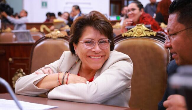 Avanza licencia de paternidad por 45 días propuesta por Martha Ávila