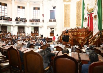 Aprueba Congreso CDMX licencia definitiva de Brugada