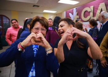 Felicita Martha Ávila a Brugada  por su designación como candidata de Morena