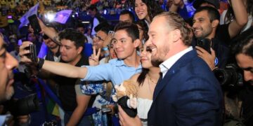 “Voy a ser candidato. Morena Ciudad de México intentó impedirlo, el día de hoy en el Congreso CDMX, no saben jugar limpio, quieren ganar a la mala lo que volverán a perder en las urnas. No respetan las reglas de nuestra democracia", aseveró Santiago Taboada. FOTO: X / Santiago Taboada