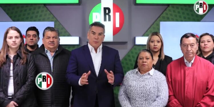 Hoy, el PRI progresista promoverá su adaptabilidad modernizante, actualizando estructuras verticales, sectoriales y adherentes para hacerlas un fiel espejo de la nueva realidad global, nacional y local (Alito: “sí cambiaron el mundo y México, el PRI cambiará”). FOTO: Archivo
