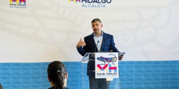 En los poco más de dos años de la administración de Mauricio Tabe en la Miguel Hidalgo, los partidos que lo abanderaron para ser alcalde, el PAN, PRI y PRD han aumentado ligeramente su fuerza, mientras que Morena y sus aliados han seguido perdiendo terreno. FOTO: X / Alcaldía MH