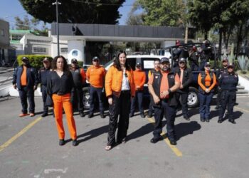 Lía Limón retira toneladas de basura y casi 3 mil 500 vehículos chatarra en calles de Álvaro Obregón