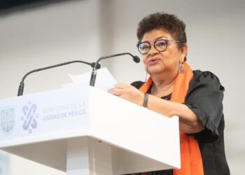 Ernestina Godoy comete al menos tres errores estratégicos por presionar al Pleno del Congreso de la Ciudad de México para que vote el dictamen en que se propone su ratificación por 4 años más al frente de la Fiscalía General de Justicia de la capital del país. FOTO: Fiscalía CDMX