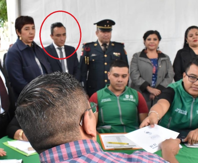 Miguel Ángel Álvarez Melo encañonó a dos funcionarias del INE que le fueron a notificar una queja. FOTO: Archivo GCDMX