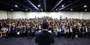 En su informe de 200 días de gobierno, el mandatario capitalino, Martí Batres, resaltó que cumplió con los 25 compromisos que presentó en octubre pasado y anunció otros 13 que promete llevar a cabo en los próximos 100 días. Foto: GCDMX