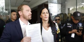 Lía Limón denuncia a responsables de accidente en tren interurbano