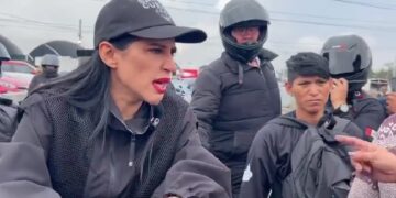 Finalmente, después de retirar su solicitud de licencia enviada el lunes pasado, este jueves a las 10:30 horas, la alcaldesa Sandra Cuevas volvió a presentar esa petición ante el Congreso de la Ciudad de México. Conociéndola, especuló que ya se había peleado con el cacique del partido Movimiento Ciudadano, Dante Delgado.