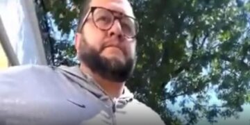 José Ramón López Beltrán, hijo del presidente Andrés Manuel López Obrador, denunció estar siendo acosado tras la filtración de su número telefónico, lo que calificó como una venganza por la exhibición del teléfono de la jefa de corresponsalías de The New York Times, Natalie Kitroeff, en la conferencia matutina del pasado jueves.