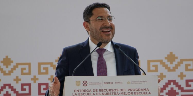 Después de que en su conferencia matutina del pasado martes 27 de febrero el presidente Andrés Manuel López Obrador señalara que la Ciudad de México se está “emPANizando", el jefe de Gobierno, Martí Batres, contestó que no comparte tal aseveración, pues se trata de un “pronóstico político”. FOTO: GCDMX