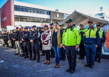 La implementación del “Operativo Retiro de Chatarra” es resultado del trabajo conjunto de los tres órdenes de gobierno que convergen en la Mesa para la Construcción de la Paz en Tláhuac. FOTOS: Especial