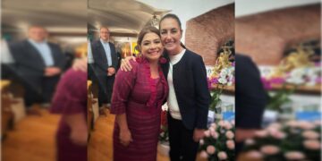 Tal como lo dijimos este martes en la columna Mensaje Político, Claudia Sheinbaum y Clara Brugada comieron este lunes, limaron asperezas y por fin –eso nos dicen– acordaron ir completamente unidas en campaña. Se supone que atrás quedaron las diferencias aquellas porque Brugada le tumbó la candidatura a Omar García Harfuch, quien era el delfín de Sheinbaum. FOTO: X / Brugada