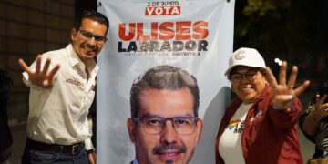 Sin embargo, Zavala tiene un contendiente con un perfil competitivo que podría truncar esta posibilidad. Se trata del morenista Ulises Labrador, quien se desempeñó nada más y nada menos como el director Ejecutivo de Participación Ciudadana bajo la administración de Víctor Hugo Romo Guerra. FOTO: Especial