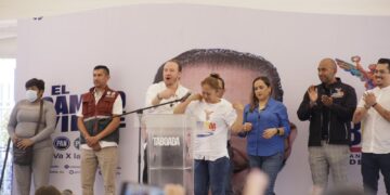 El morenismo en la Miguel Hidalgo no atraviesa su mejor momento, al menos para Clara Brugada. Este jueves, más trabajadores y militantes de Morena se comprometieron a sumarse a la campaña de Santiago Taboada por la Jefatura de Gobierno de la CDMX.