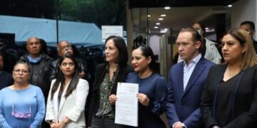 De nueva cuenta Lía Limón y Santiago Taboada van a salvar a Sandra Cuevas de ir a la cárcel, aunque en esta ocasión no lo hayan hecho ellos por voluntad, sino que son utilizados por la ex alcaldesa de la Cuauhtémoc para que la 4T tenga misericordia de ella y le perdone sus pecados. FOTO: Archivo CDMX Magacín