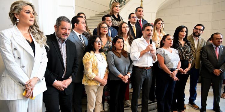 Ahora que el mundo taurino anda tan molesto porque en cosa de horas se convertirá en ley la prohibición de las tradicionales corridas de toros (con sangre) en la Ciudad de México, no deberían desestimar una reflexión: pudo irles peor. FOTO: Especial
