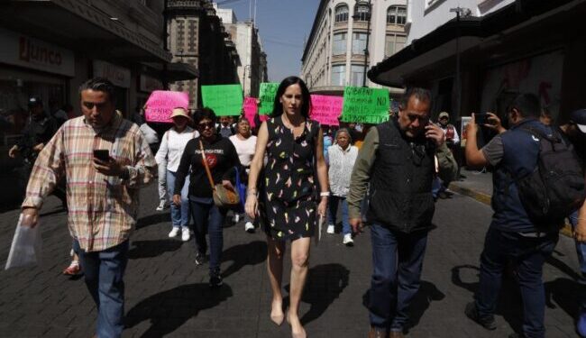 Lía Limón y vecinos exigen al Gobierno de la CDMX atienda viviendas dañadas por obras de la Línea 12 del Metro