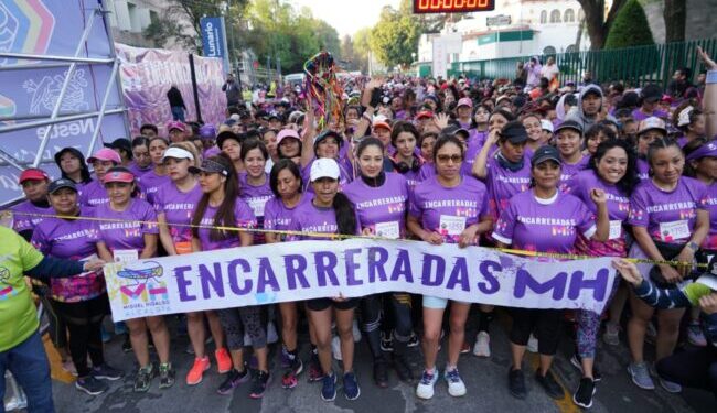 Corren más de 4 mil “Encarreradas” en MH por Día de la Mujer