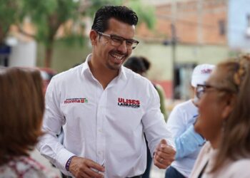Ulises Labrador, candidato a diputado federal de Morena, ofreció constitucionalizar los beneficios sociales para asegurar un mínimo de bienestar sustentable a largo plazo, propuesta que se alinea con los ejes de la candidata a la Presidencia, Claudia Sheinbaum. FOTO: Especial
