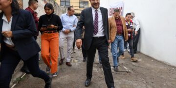 Conforme se acerca el 1 de octubre en que Clara Brugada tomará protesta como jefa de Gobierno, cada vez va siendo más urgente que informe a los ciudadanos, especialistas y no especialistas, de dónde va a obtener los recursos para financiar los programas sociales. FOTO: Especial