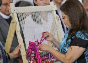 Al parecer, en el cuarto de guerra de Clara Brugada ya se les acabó la creatividad, pues no salen de la misma estrategia que no les está dando resultados, sino al contrario, que la esta llevando a perder simpatías entre los electores, que la encamina a la derrota el 2 de junio. FOTO: Especial