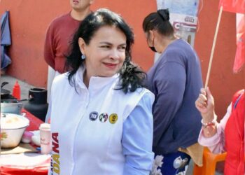Es el primer cruce que se da en las tendencias electorales de entre las 16 candidaturas a alcaldes. A 15 días del arranque de su campaña, la candidata a la alcaldía de Azcapotzalco de la alianza “Va por México”, Margarita Saldaña Hernández, ya es la puntera en esa contienda, frente a la morenista Nancy Núñez, diputada local. FOTO: Especial